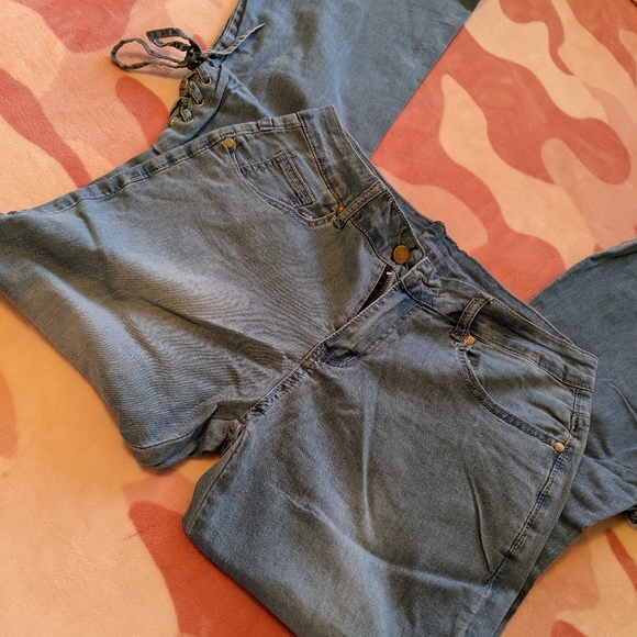 Tie Flair Jeans - Picture 4 of 6